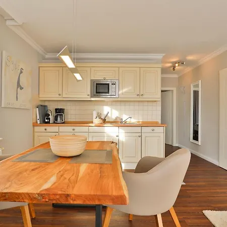 Sylt-beach Apartment Wenningstedt-Braderup